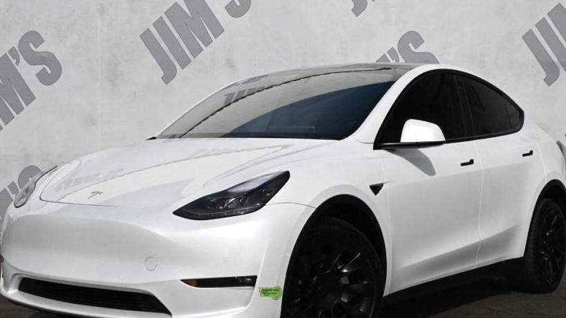 TESLA MODEL Y 2022 7SAYGDEE8NF559141 image